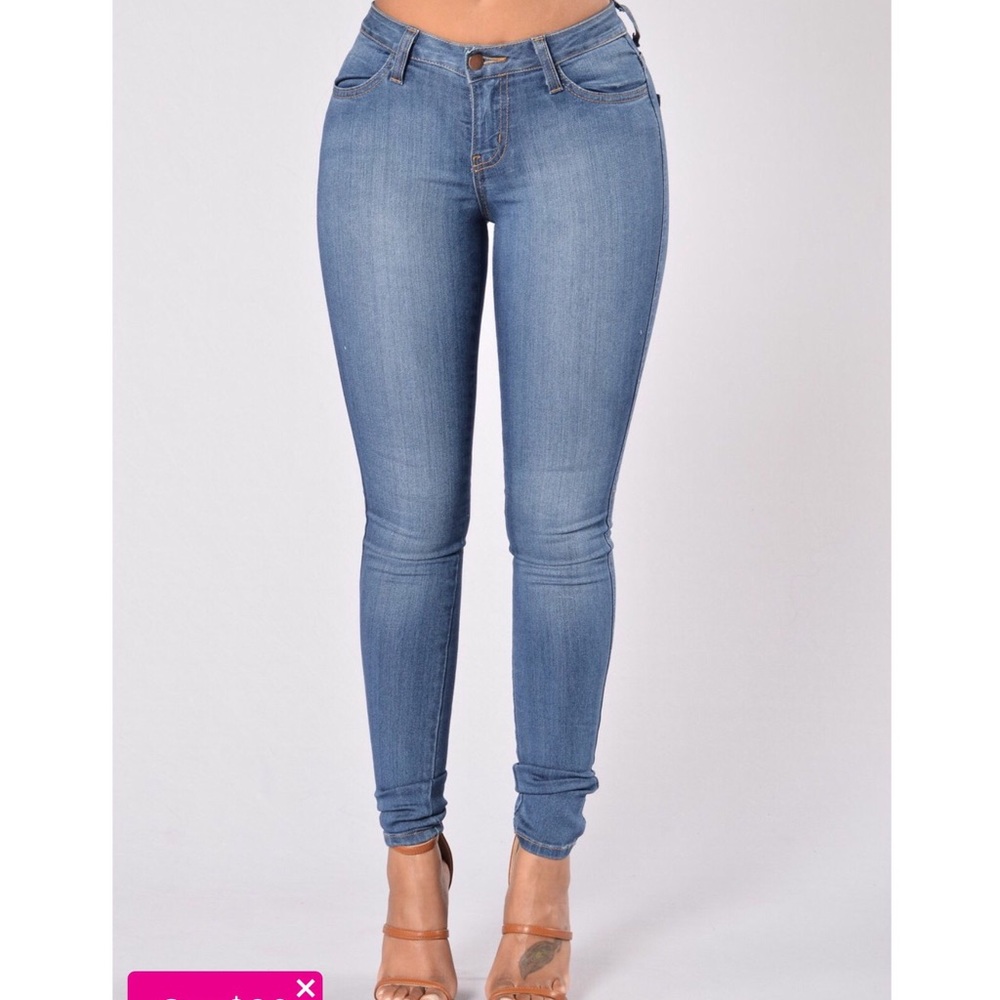 Fashion Nova Classic Mid Rise Jeans (Medium Blue)